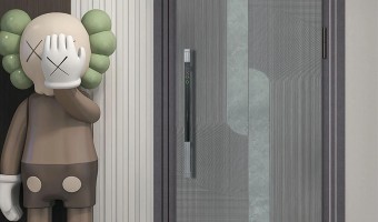 新闻中心-芯和-芯和韩式门简奢型入户门：引领家居风尚，打造安全舒适的居家环境